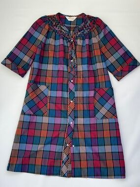 Vintage Leisure Life Yoke Collar Plaid Button front Nightgown/Housecoat M RARE